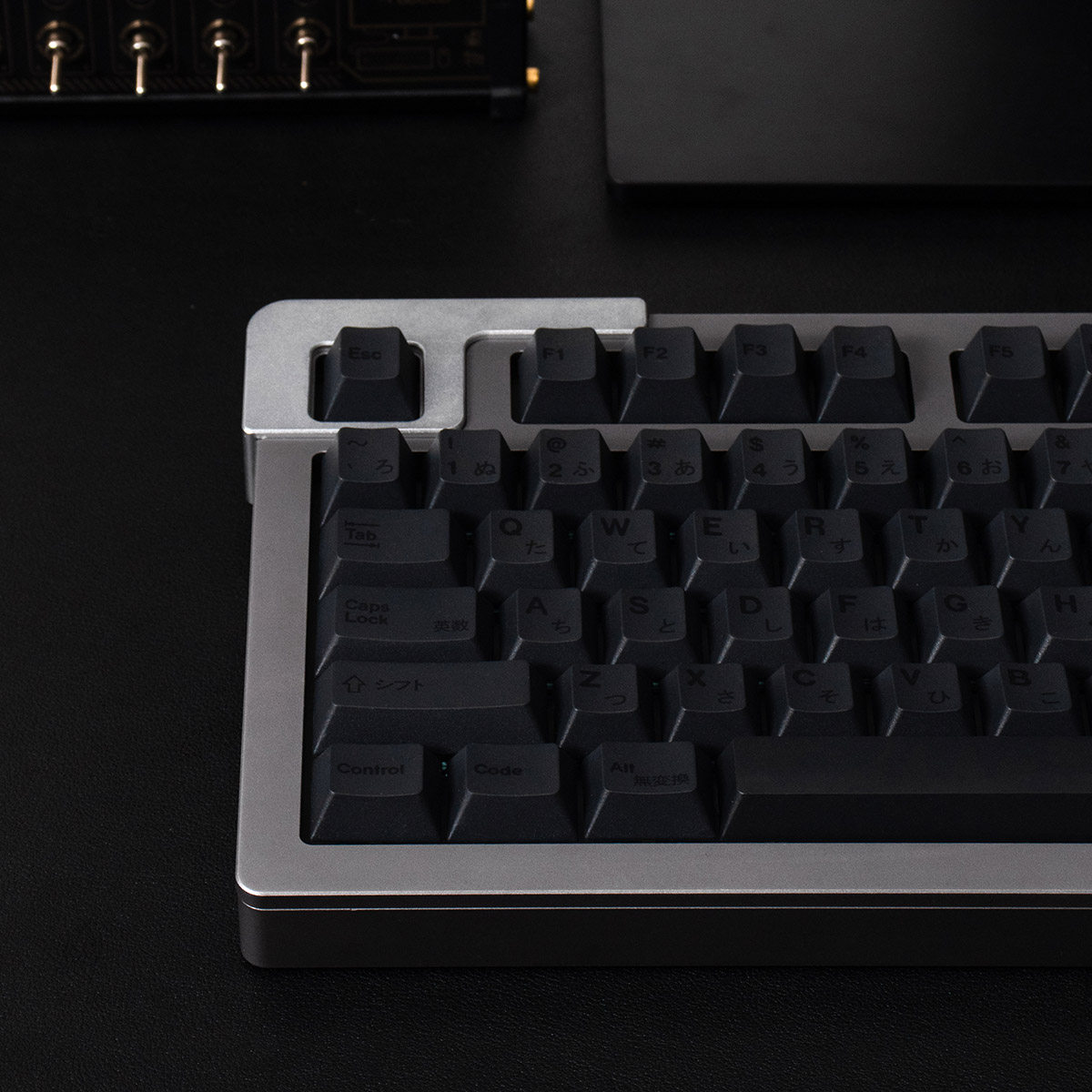 144キー GMK ダークキーキャップ チェリープロファイル - Keyboard Lube Kit のレビューと価格