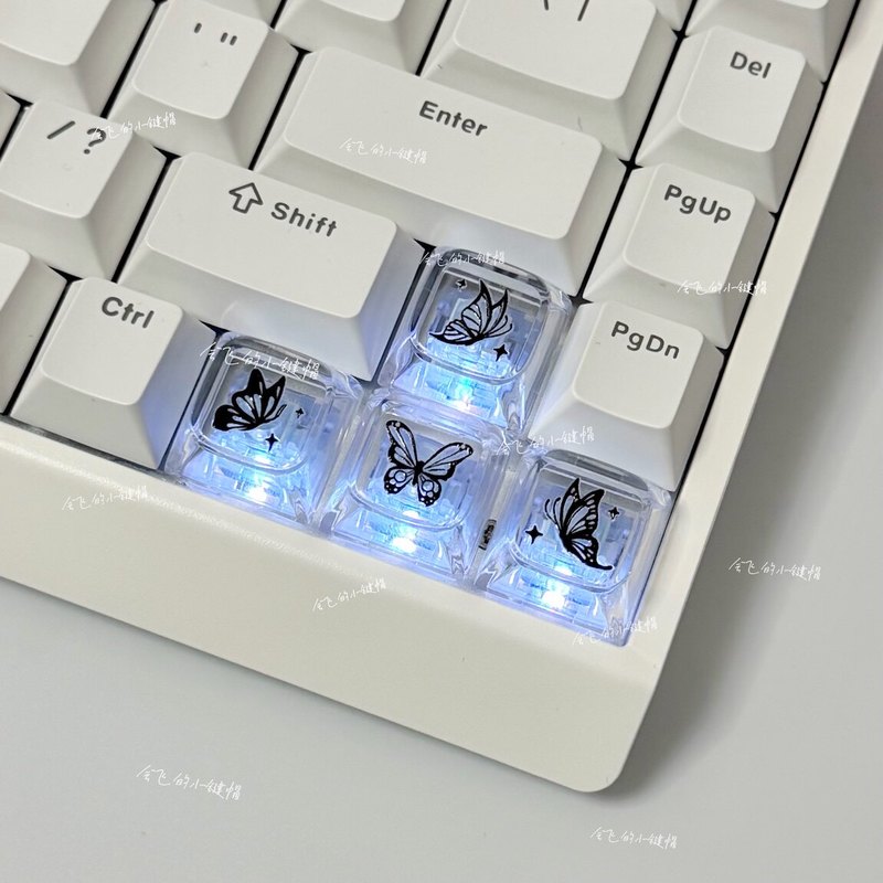 透明な蝶をモチーフにしたキーキャップ、かわいいXDA高さのメ - Keyboard Gaming Transparent のレビューと価格